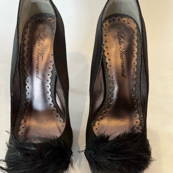 LULU TOWNSEND-Black Satin/Silver pumps. Size 7 - Picture 6 of 8